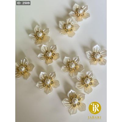 قطع تزين شوكولاتة ( 50 قطعة ) ( 2.25*2.25 سم )