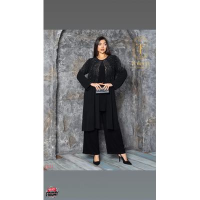 ملابس احجام كبيرة