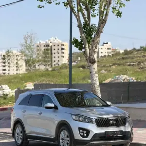 كيا سورينتو 2015