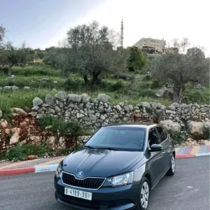 سكودا فابيا 2015