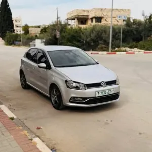 فولكسفاغن بولو 2015