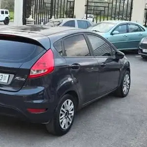 فورد فيستا 2013