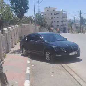 سكودا اوكتافيا 2018