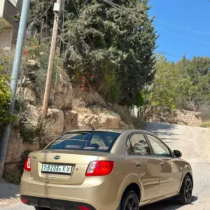 كيا ريو 2010