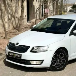 سكودا اوكتافيا 2015