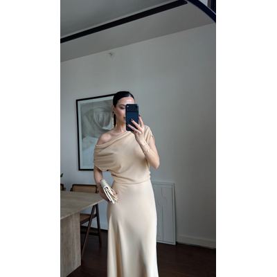 فستان كلاسيكي انيق off shoulder