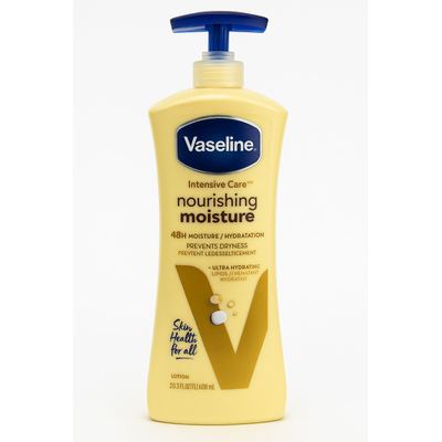 Vaseline Intensive Care Nourishing Moisture – ترطيب مغذي للبشرة يمنح ترطيبًا يدوم حتى 48 ساعة غني بالدهون المرطبة Ultra