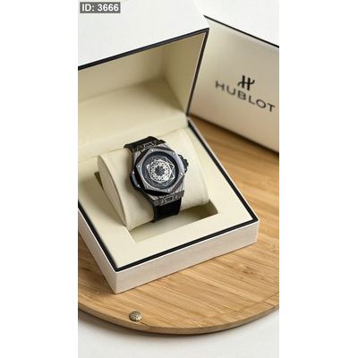 ساعة Hublot Big Bang - شامل علبة و كيس