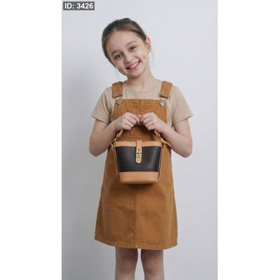 شنطة Louis Vuitton بناتي اطفال