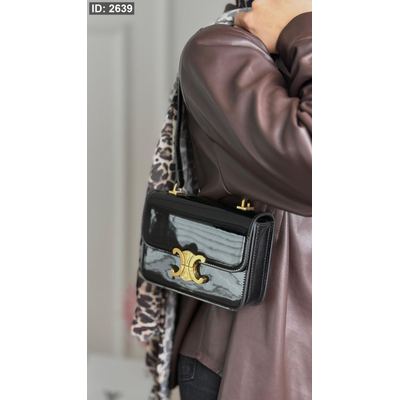 شنطة - Celine / شامل علبة