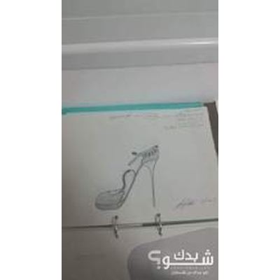 تصميم أزياء وأحذية — يوسف القيسيه