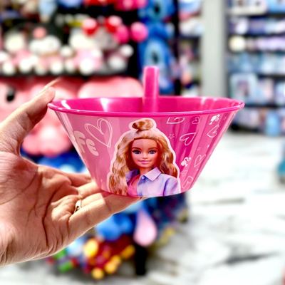 صحن كورنفلكس مع مصاصة