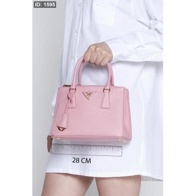 شنطة - PRADA Saffiano / مقاس ٢٨ cm
