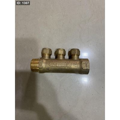 مجمع ماء 3 عيون 1انش / 16 ايطالي
