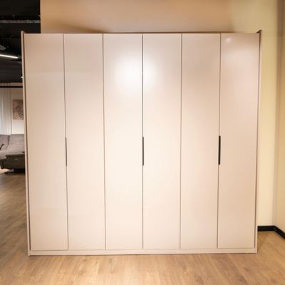 Sindiyana Wardrobe